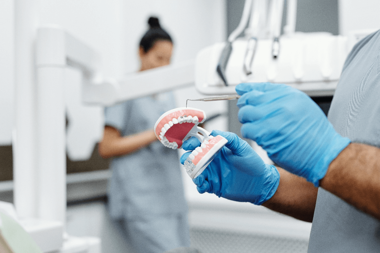 Factors to Consider When Selecting an Orthodontist