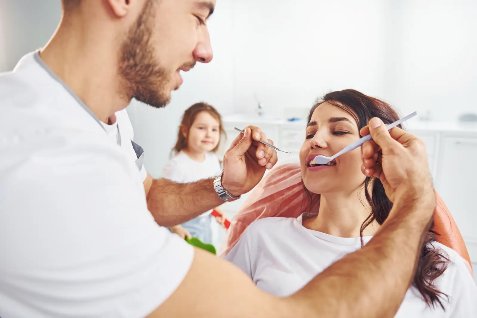 woman visiting dental clinic